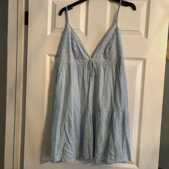 Dress - Picture 2 of 5